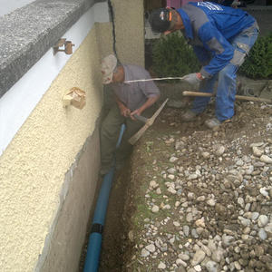 Foto: © Pfarre Oberkappel; Sanierung der Friedhofsmauer 2015