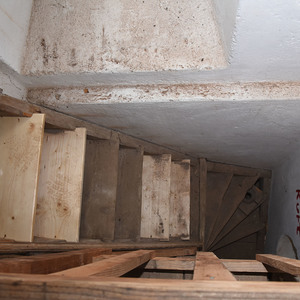 Ausgebesserte Stiege auf den Turm