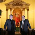 Bischof Manfred Scheuer (l.) und Superintendent Gerold Lehner (r.) in der Linzer Martin-Luther-Kirche.