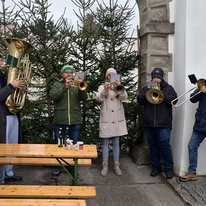 Adventmarkt der Pfarre