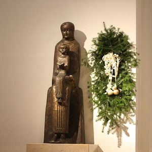 Kirchenschmuck am Hl. Abend in St. Quirinus