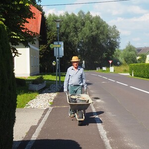 Frischer Mörtel ist im Anrollen.