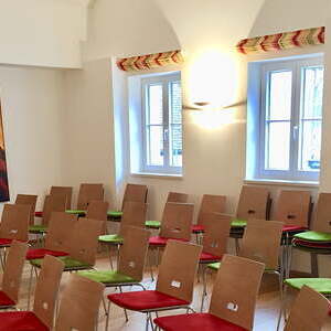 Obergeschoss: Ein heller, großzügig geschnittener Allzweckraum. 