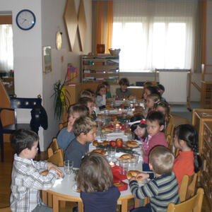 Kindergarten bereitet sich auf Weihnachten vor
