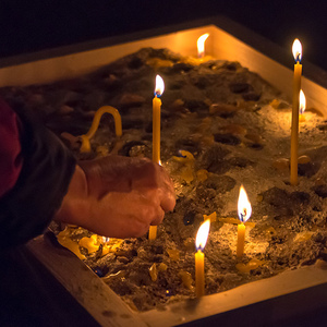 Impressionen vom Lichterweg in der Pfarre Kirchdorf/Krems bei der Nacht der 1000 Lichter.