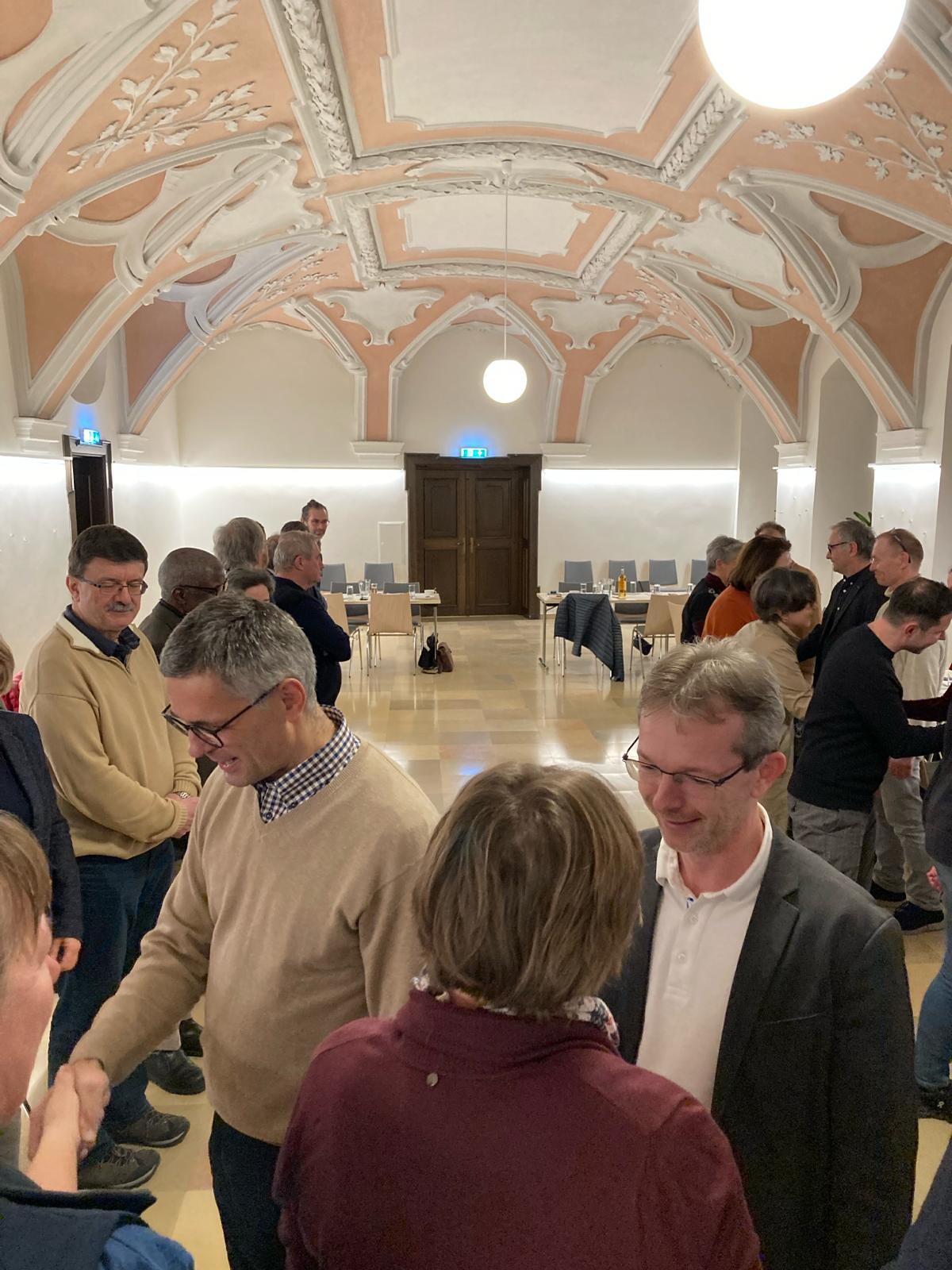 1. Pfarrlicher Pastoralrat, Handschlag