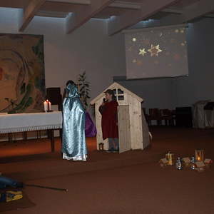 OLYMPUS DIGITAL CAMERA         