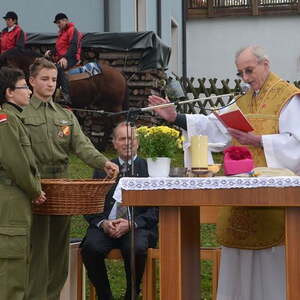 Zu Fuß und hoch zu Pferd