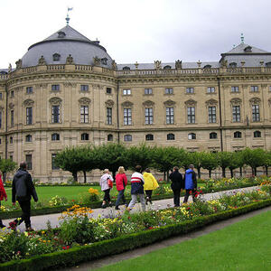 Anreise und Besichtigung der Residenz in Würzburg