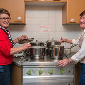 Fastensuppenessen der kfb anlässlich der Aktion Familienfasttag