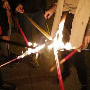 Firmabschluss und Jugendstart