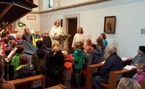 Oma-Opa-Enkerl-Gottesdienst in der Pfarre Gschwandt