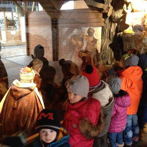 Kindergarten: Christkindlmarkt-Besuch