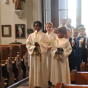 St. Quirinus feiert mit 10 Erstkommunionkindern 2026