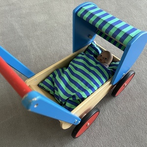Puppenwagen