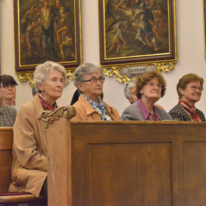 Ehrenamtlichen der Pfarre Kirchdorf wurden durch Pfarrer Pater Severin Kranabitl. Eine kurze Danke in der Bergkirche in Klaus, anschließend bei Schninagl ein EssenFoto Jack Haijes
