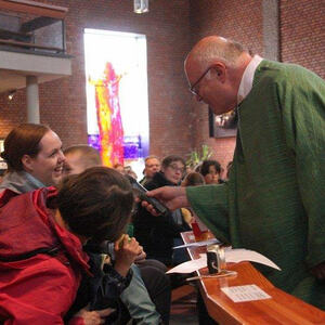 Sommerbeginn mit Harfenmusik, Kindermesse und Kinderfest