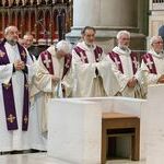 Domkapitulare und weitere Konzelebranten