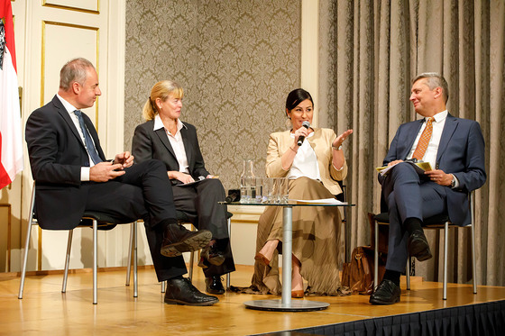 HERMANN WAKOLBINGER Podiumsdiskussion: Oliver Scheiber, Susanne Reindl-Krauskopf, Cornelia Koller, Martin Kreutner