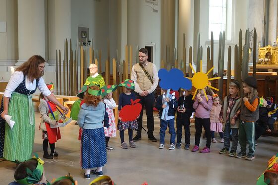 mit dem Pfarrcaritas-Kindergarten Hl. Familie