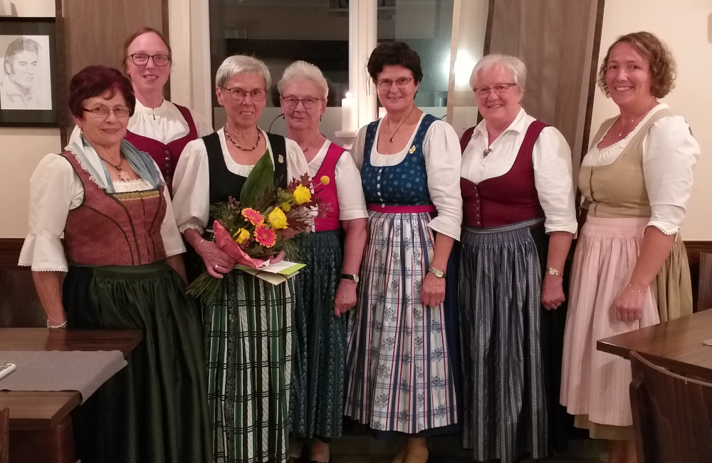 Goldhaubengruppe Dorf an der Pram