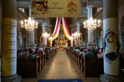 Erster Festgottesdienst mit Bischof Ludwig
