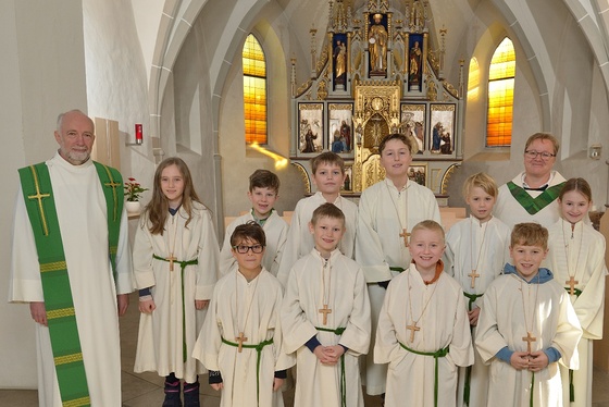 Ministrantenaufnahme 2024 / Alois Hemetsberger Minis 1 Jahr