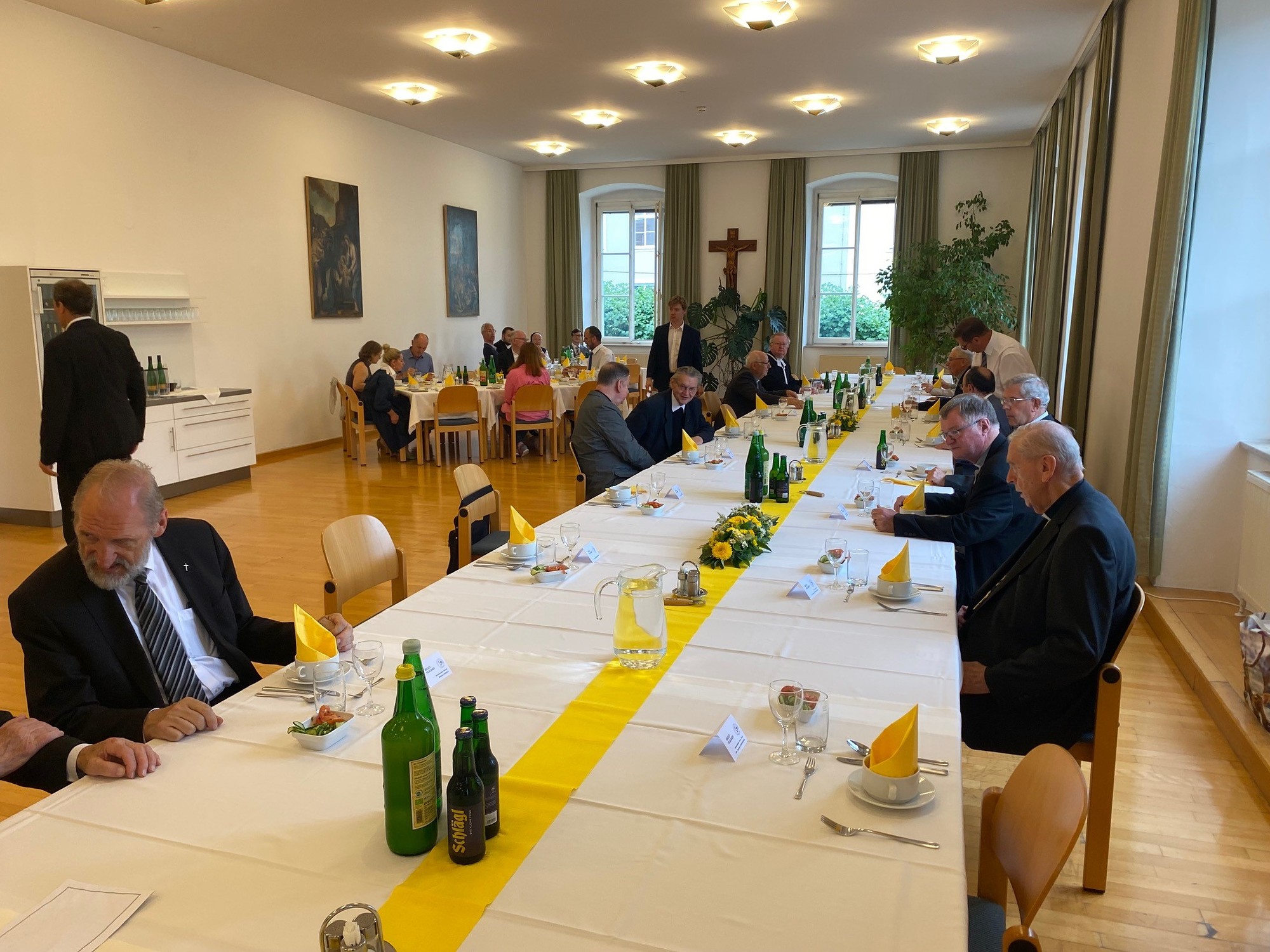 Mittagessen der Priesterweihejubilare