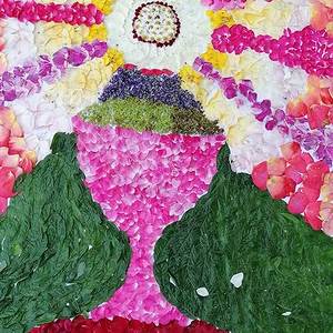 Blumenteppich gestaltet vom Caritas Kindergarten St. Florian am Inn