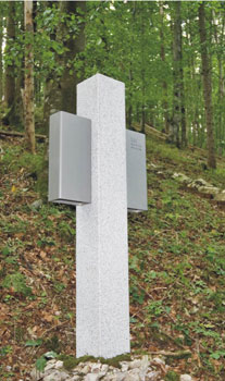 Mollner Kreuzweg Station 12 / © Walter Fuchs Jesus stirbt am Kreuz