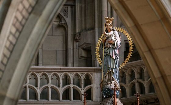 Marienstatue im Maria-Empfängnis-Dom