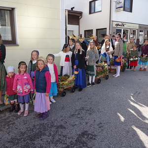Erntedank am Marktplatz in Sarleinsbach