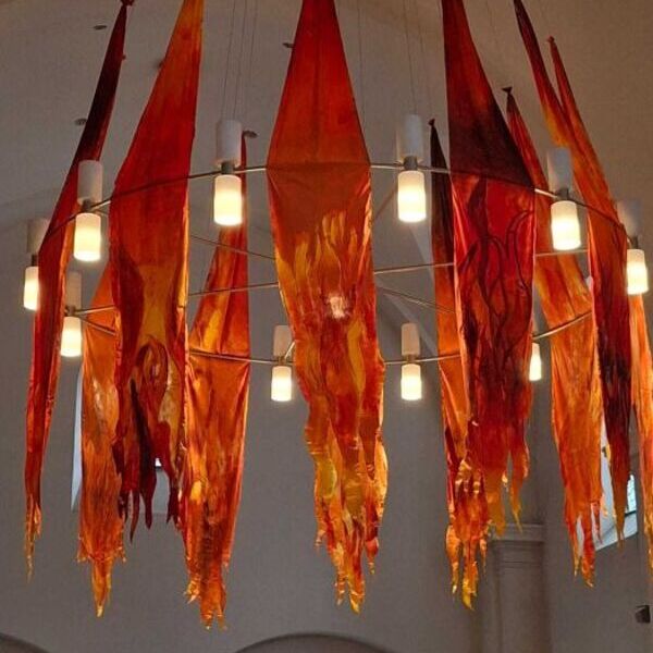 Feuerzungen aus Stoff 