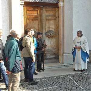Begrüßung durch Pfarrer P. Georg OFM