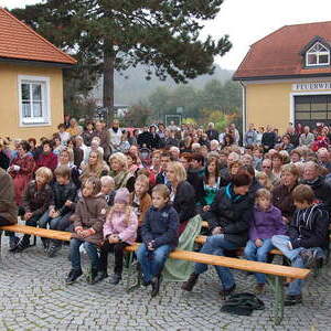 Erntedankfest mit Turmkreuzsteckung und Turmkreuzsegnung