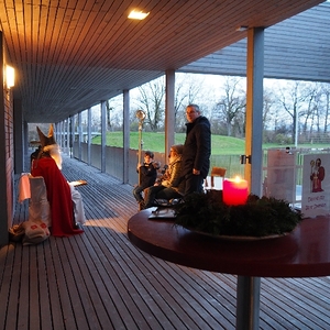 OLYMPUS DIGITAL CAMERA         