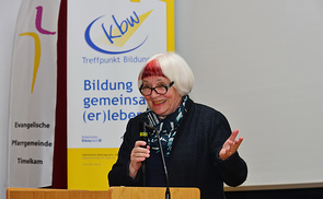 Timelkam: Dr. Hannelore Reiner über 'Kirchen im Aufbruch'