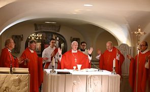 Ad-limina-Besuch der Österreichischen Bischofskonferenz | Gottesdienst der Bischöfe am Petrusgrab im Petersdom