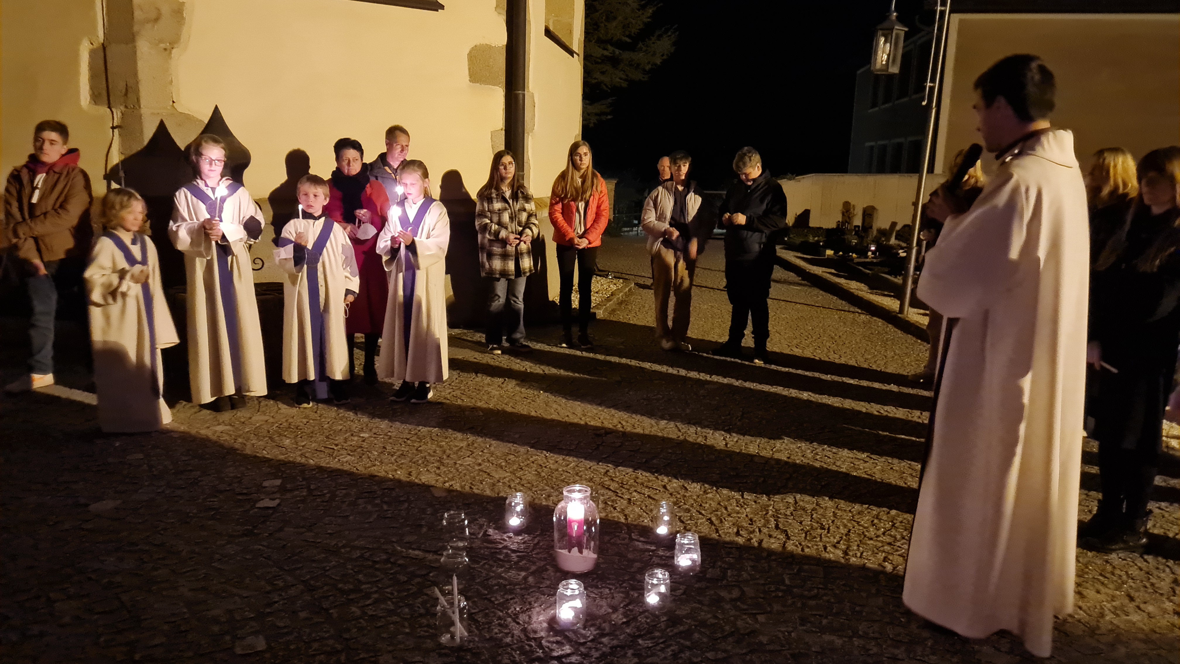 Firm-Vorstellungs-Gottesdienst / © Foto: FaGoDi-Team Wunderkerzen-Segen