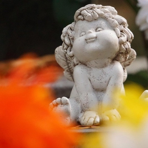 Allerheiligen - Grab Engel