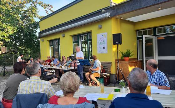 Geschichten, Singen, Gedichte