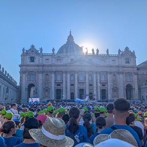 Abendgebet und Papstaudienz