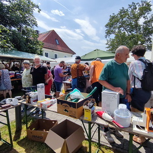 Flohmarkt 25