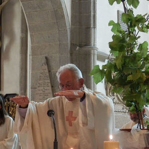 Pfarrfest und 50-jähriges Priesterjubiläum Pfarrer Stöllnberger