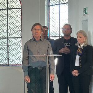 Bernhard Steiner (Vizepräsident der KA OÖ), Ferdinand Kaineder (Präsident der KA Österreich) und Gabriele Hofer-Stelzhammer (Präsidentin der KA OÖ) bei den Fürbitten.