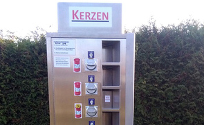Kerzenautomat am Friedhof