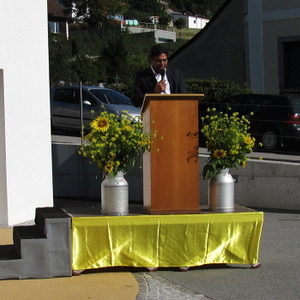 Erntedankfest und Pfarrhofsegnung 2011