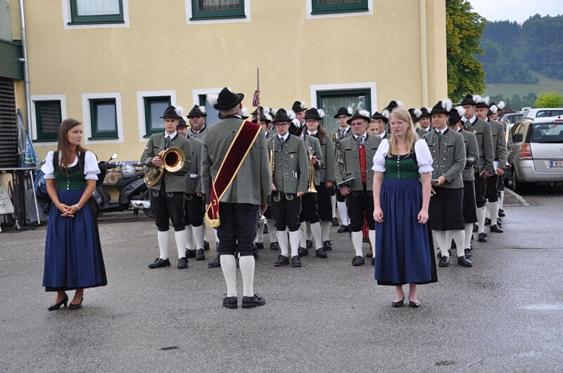 Festzug und Festgottesdienst in Inzersdorf