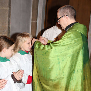 Familienmesse mit Ministrantenaufnahme am 17.11.2013