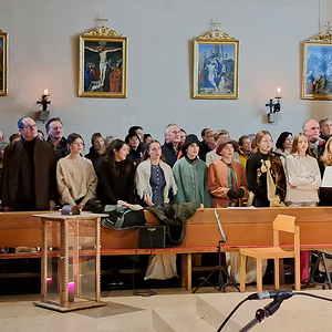 Die Hirtenspielgruppe mit Leiterin Barbara Scheichl